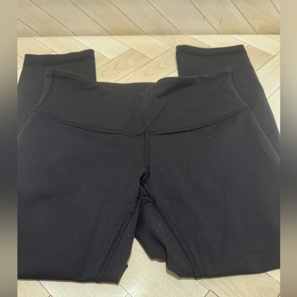 Lululemon women’s leggings size 4 - Picture 4 of 7